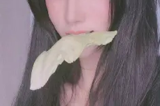 吃瓜群众吵翻！网红爆料是真是假？鹿晗直接报警让她求锤得锤